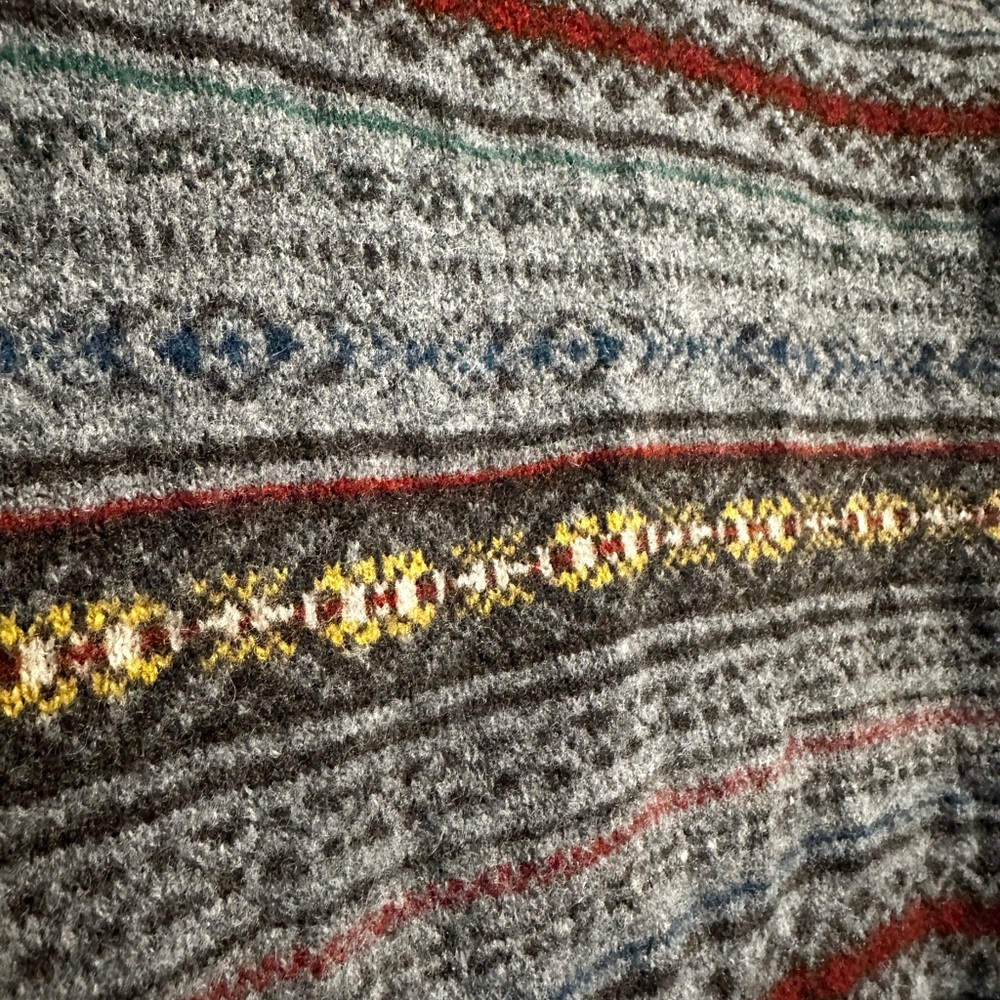 100% Lambswool Patterned Sweater - image 3